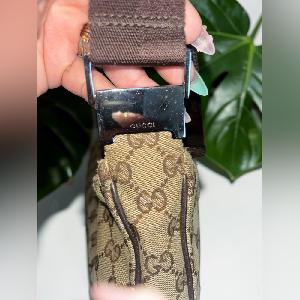 Gucci GG Canvas Half Moon Crossbody Bag - Picture 13 of 13